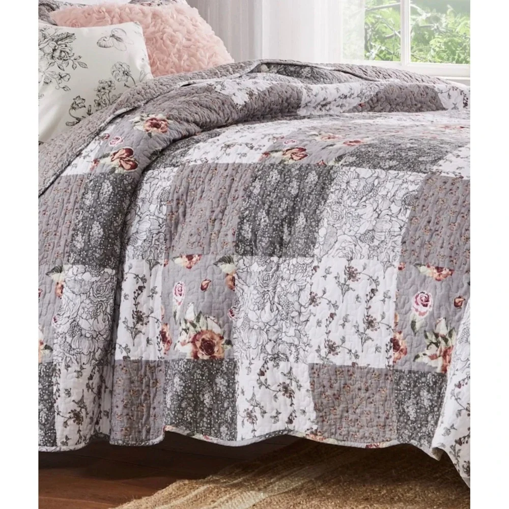 Barefoot Bungalow Giulia Twin Quilt/Pillow Set Grey Floral Patchwork Cottagecore